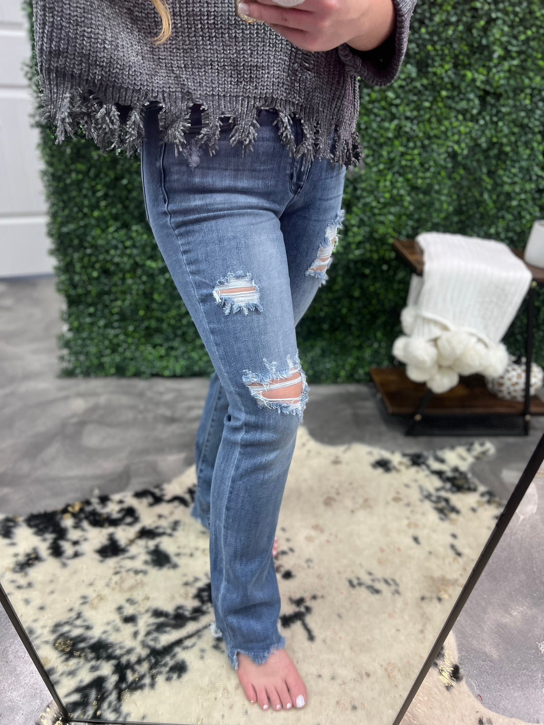 Judy Blue Destroyed Straight Leg Jeans